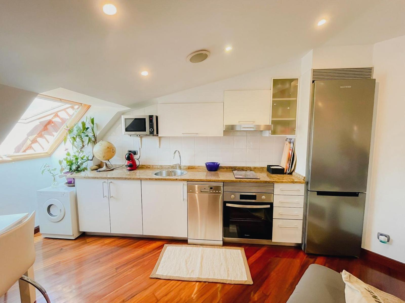 Apartamento Centro De Vigo, Garaje Y Vistas Ria Exterior foto